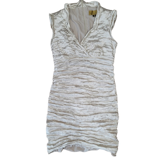 NICOLE MILLER Gold Foil Crimped Party Dress 8 Gathered Low Cut V-Neck Bodycon - Picture 1 of 9